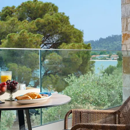 Teresa Luxury