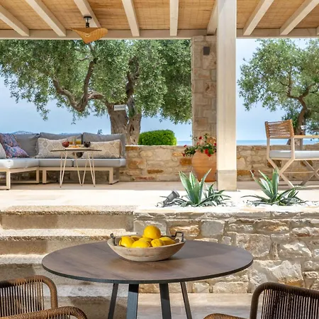 Teresa Luxury Λιμένας