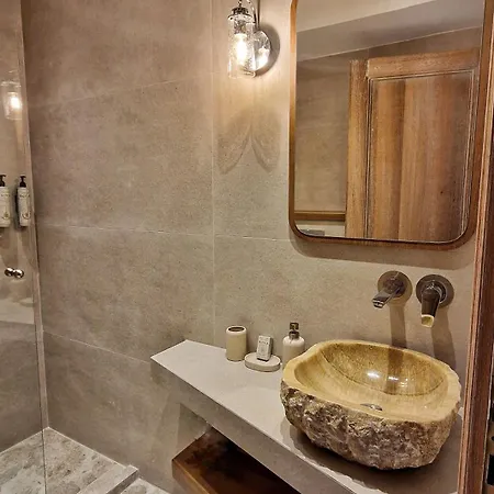 Teresa Luxury Апартамент Лименас